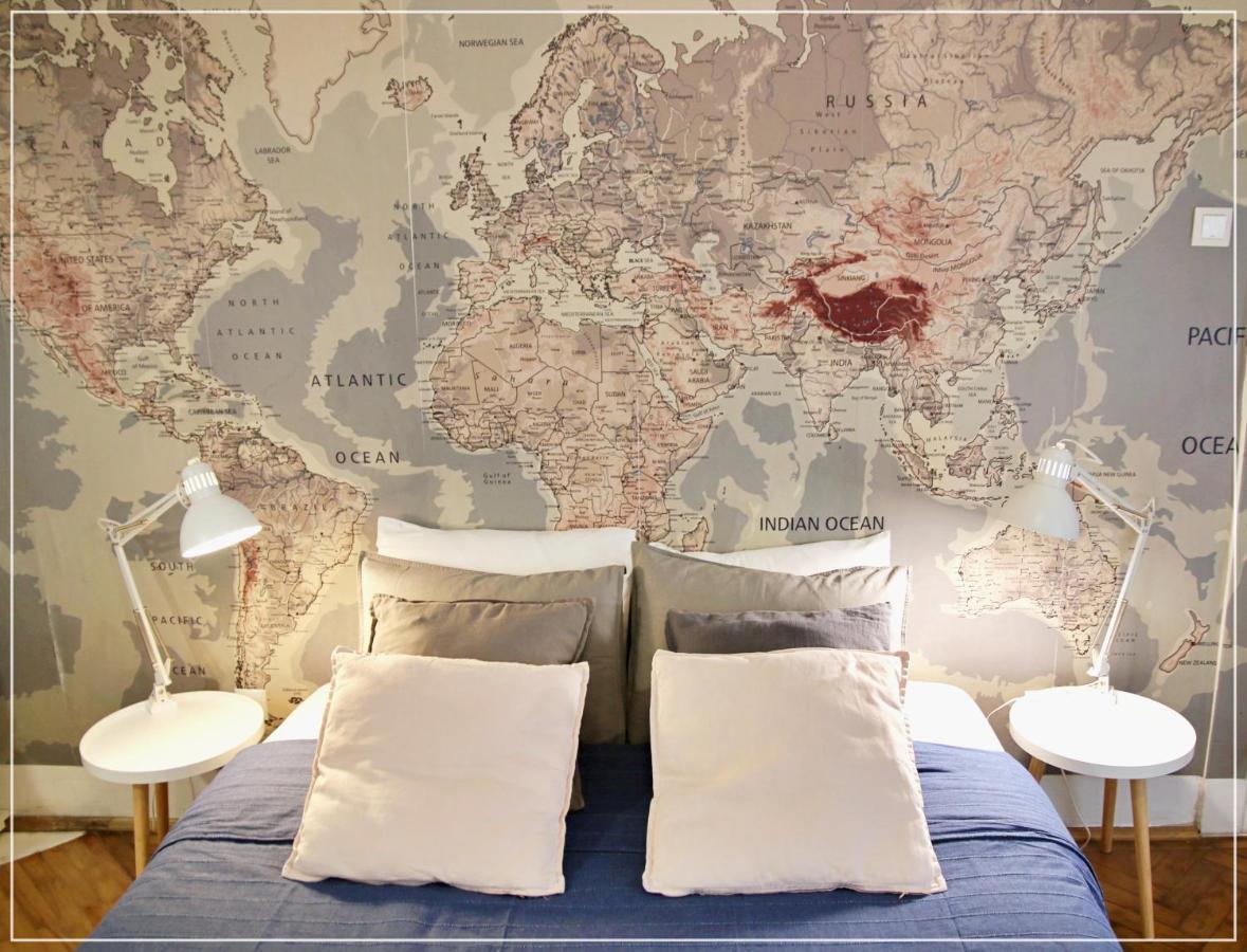 Fifty Shades Of Travel Apartment Brasov Exterior photo